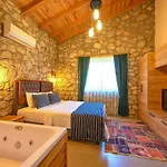 Вилла Beyza - 2 Bedrooms With Jacuzzi In